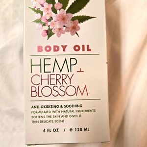 Natural Therapy Body Oil Hemp Cherry Blossom Anti-oxidizing 4 FL OZ New in box